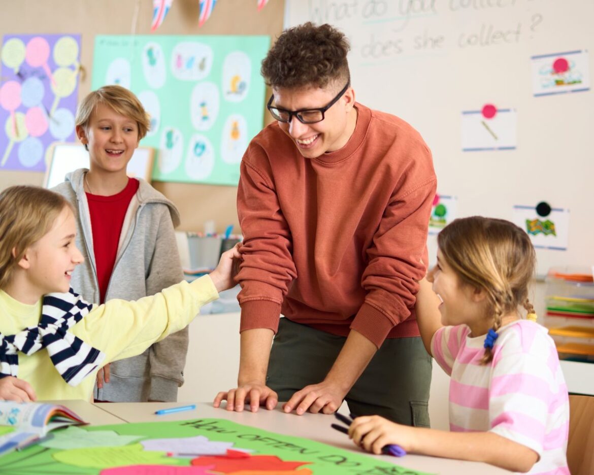 Lekcja pokazowa w szkole języka angielskiego dzieci z lektorem
