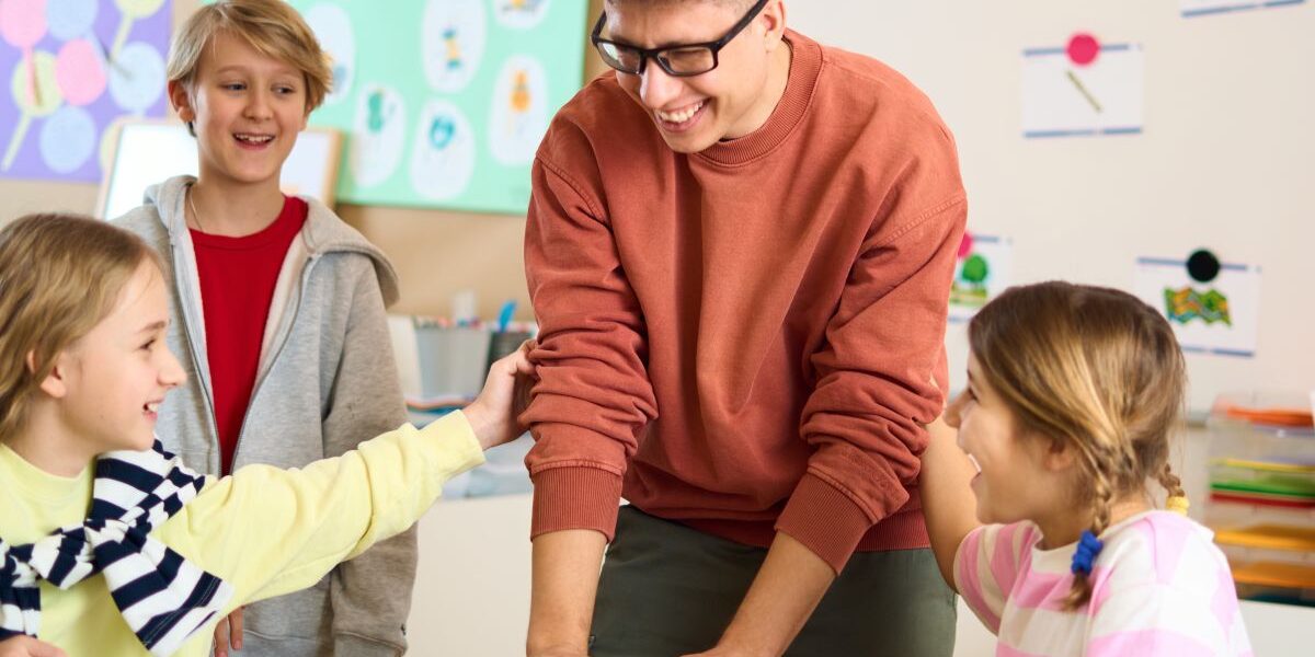 Lekcja pokazowa w szkole języka angielskiego dzieci z lektorem
