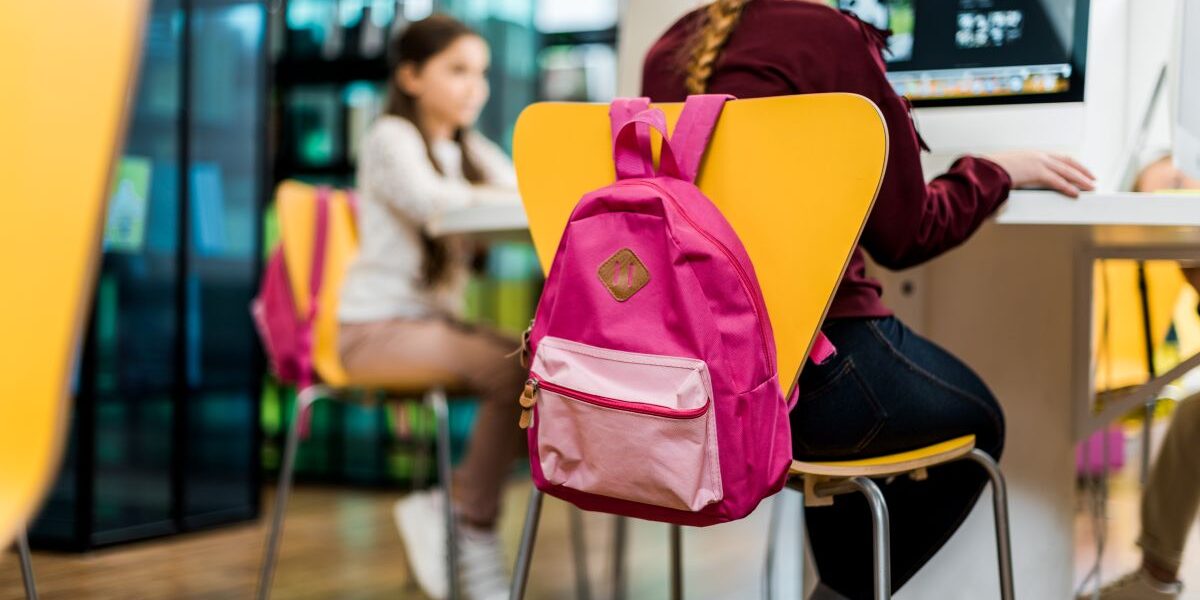 Past Simple a Past Continuous różnice budowa przykłady