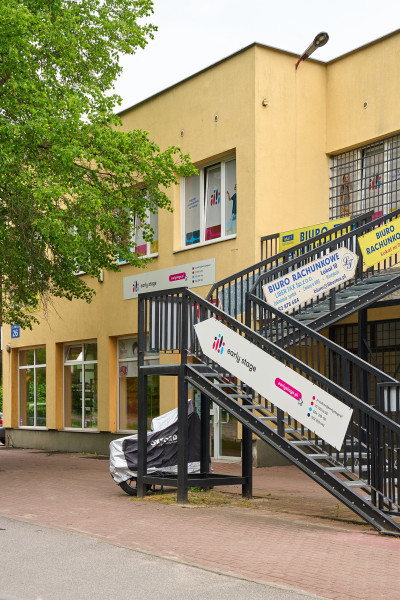 A - budynek z zewnątrz_DSC05095.jpg