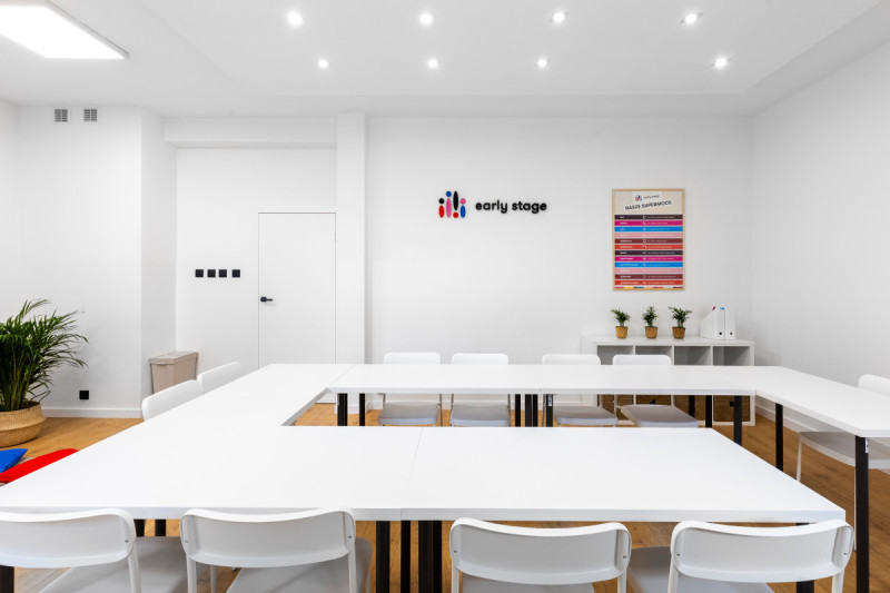 FirmaWKadrze_Early Stage_SM-1.jpg